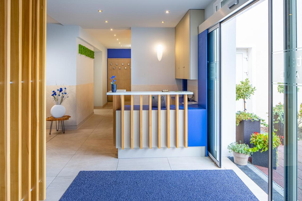 Kristallhotel Fettehenne Leverkusen Bagian luar foto